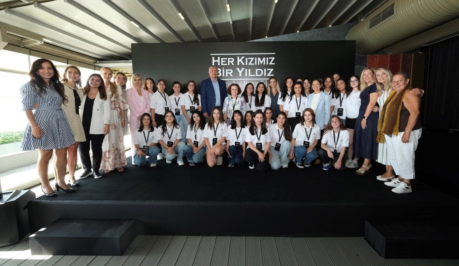 Mercedes-Benz Türk, 6.500 kız öğrencinin hayatına dokundu
